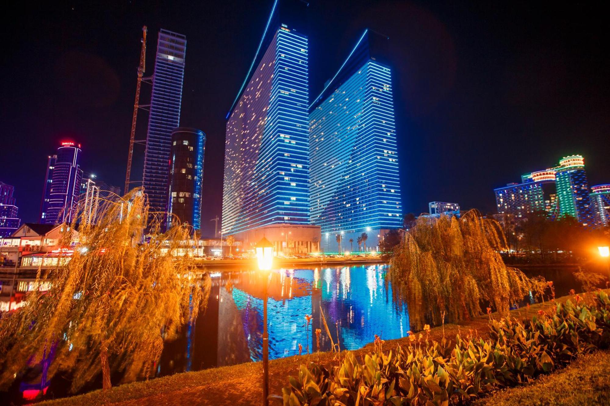 Panorama Batumi Beach Resort Экстерьер фото