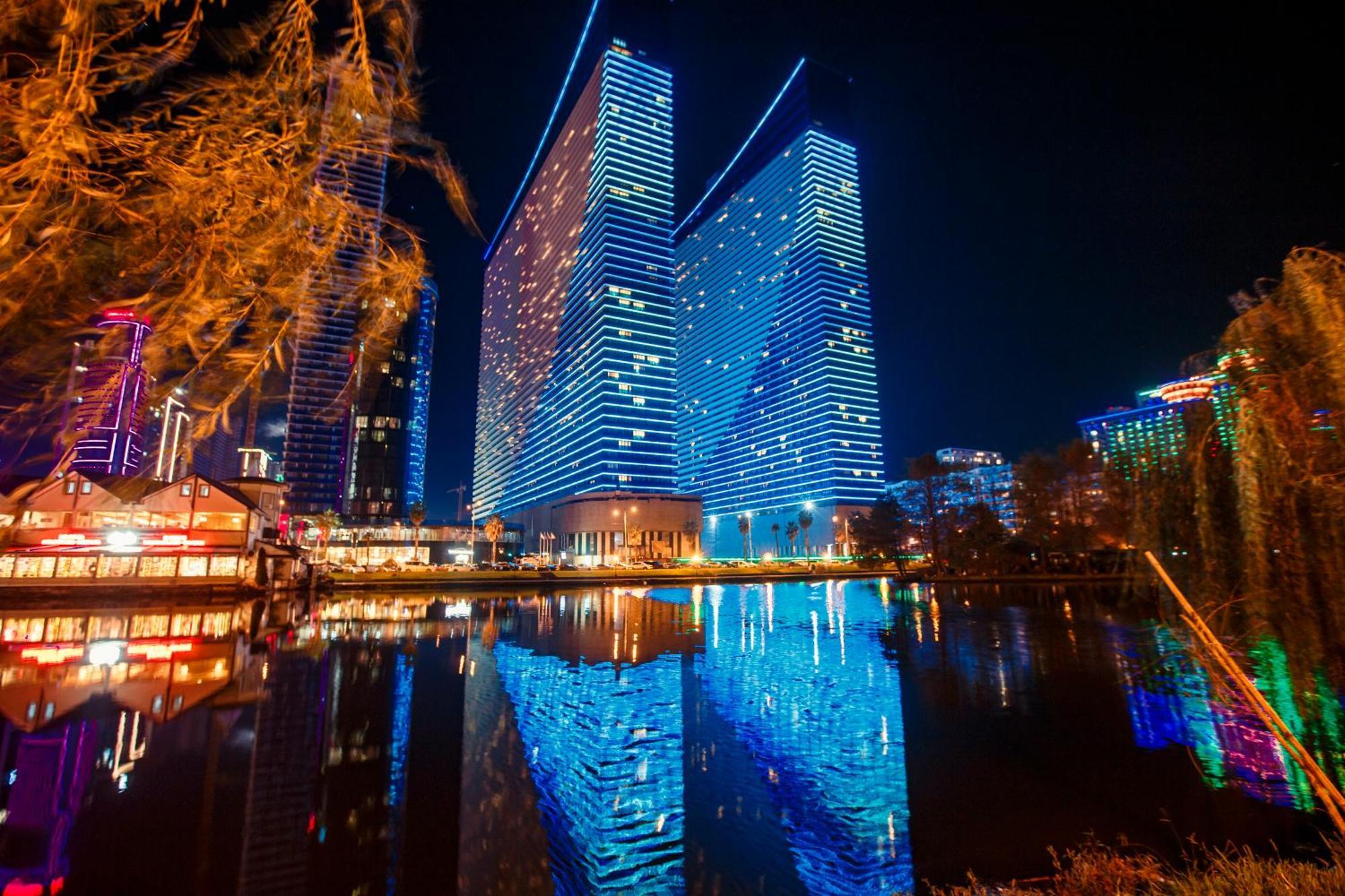 Panorama Batumi Beach Resort Экстерьер фото