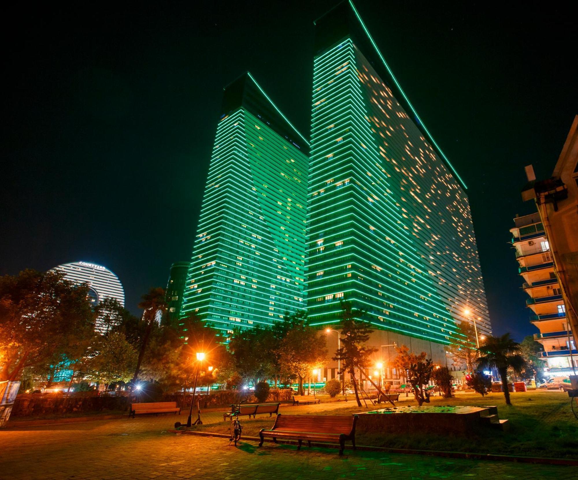 Panorama Batumi Beach Resort Экстерьер фото