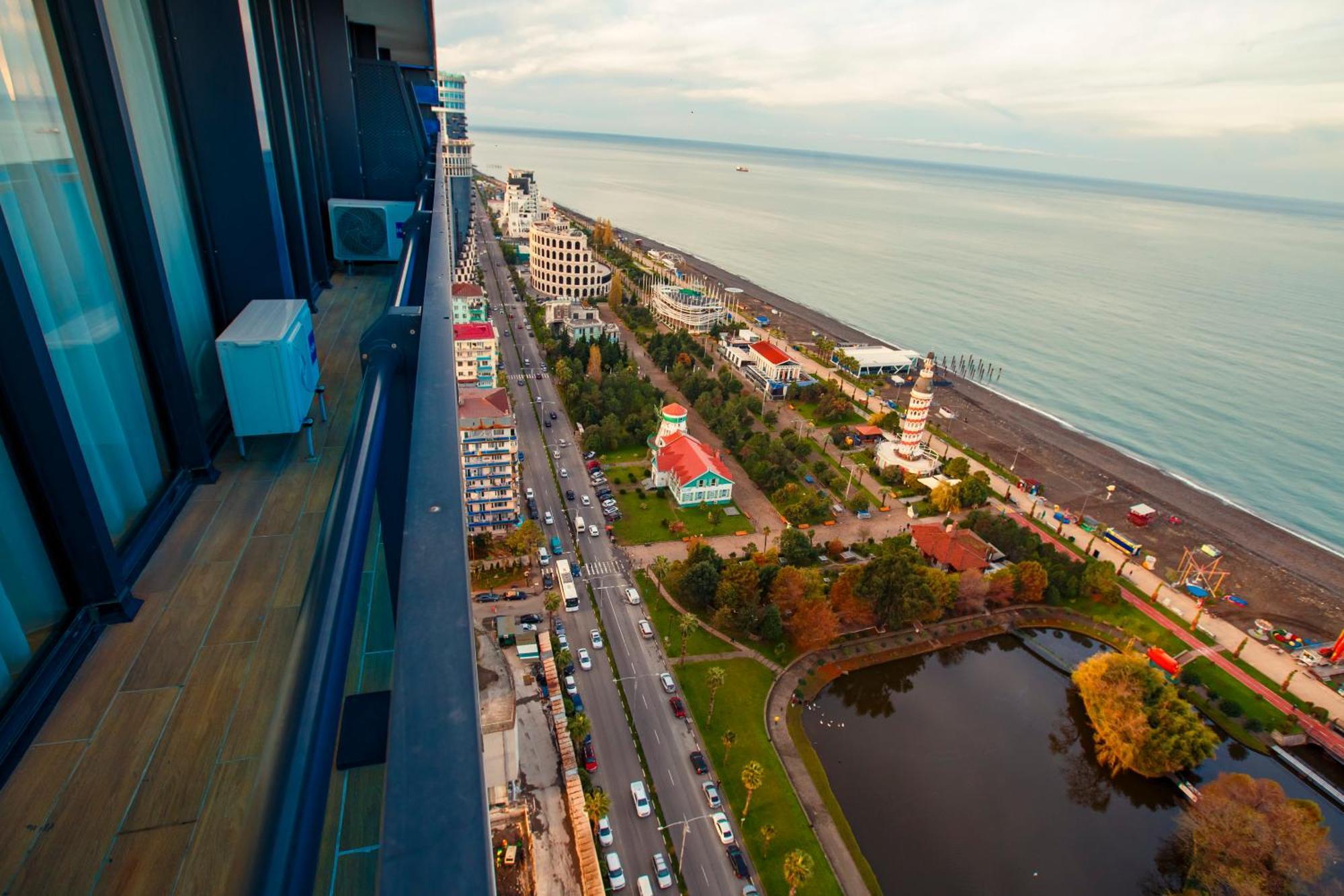 Panorama Batumi Beach Resort Экстерьер фото