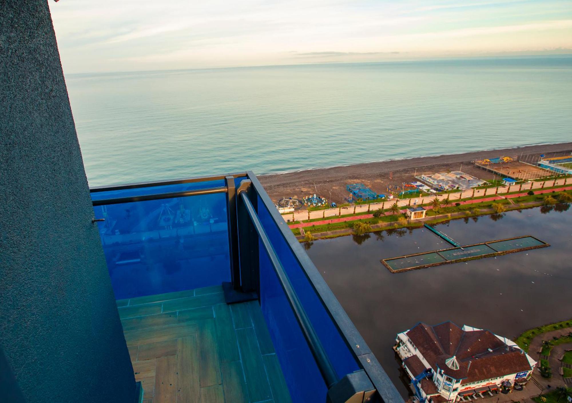Panorama Batumi Beach Resort Экстерьер фото