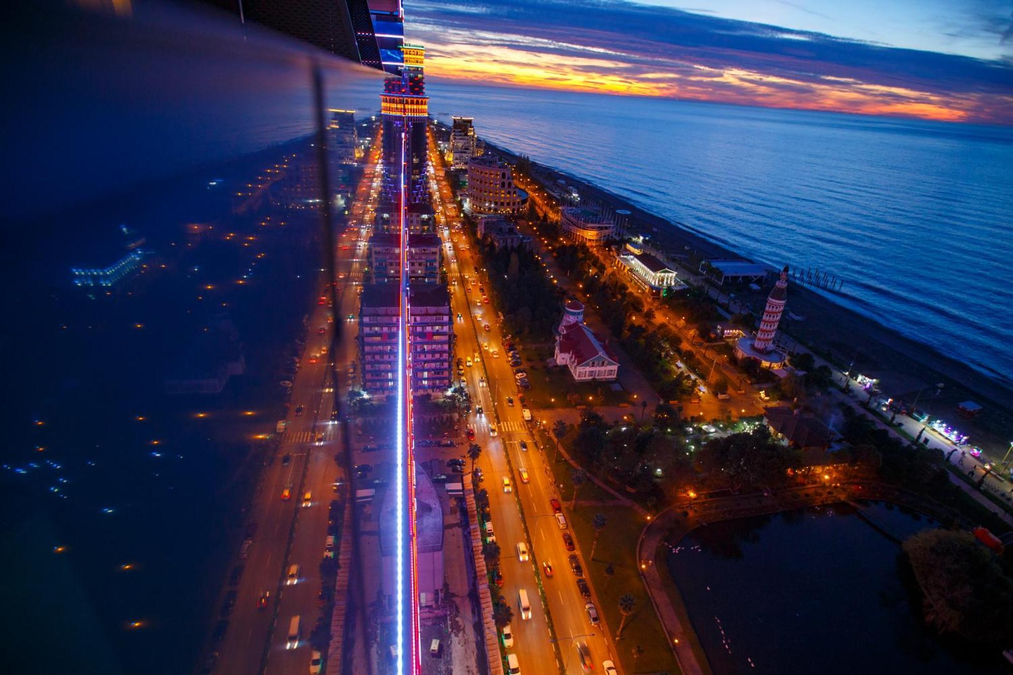 Panorama Batumi Beach Resort Экстерьер фото
