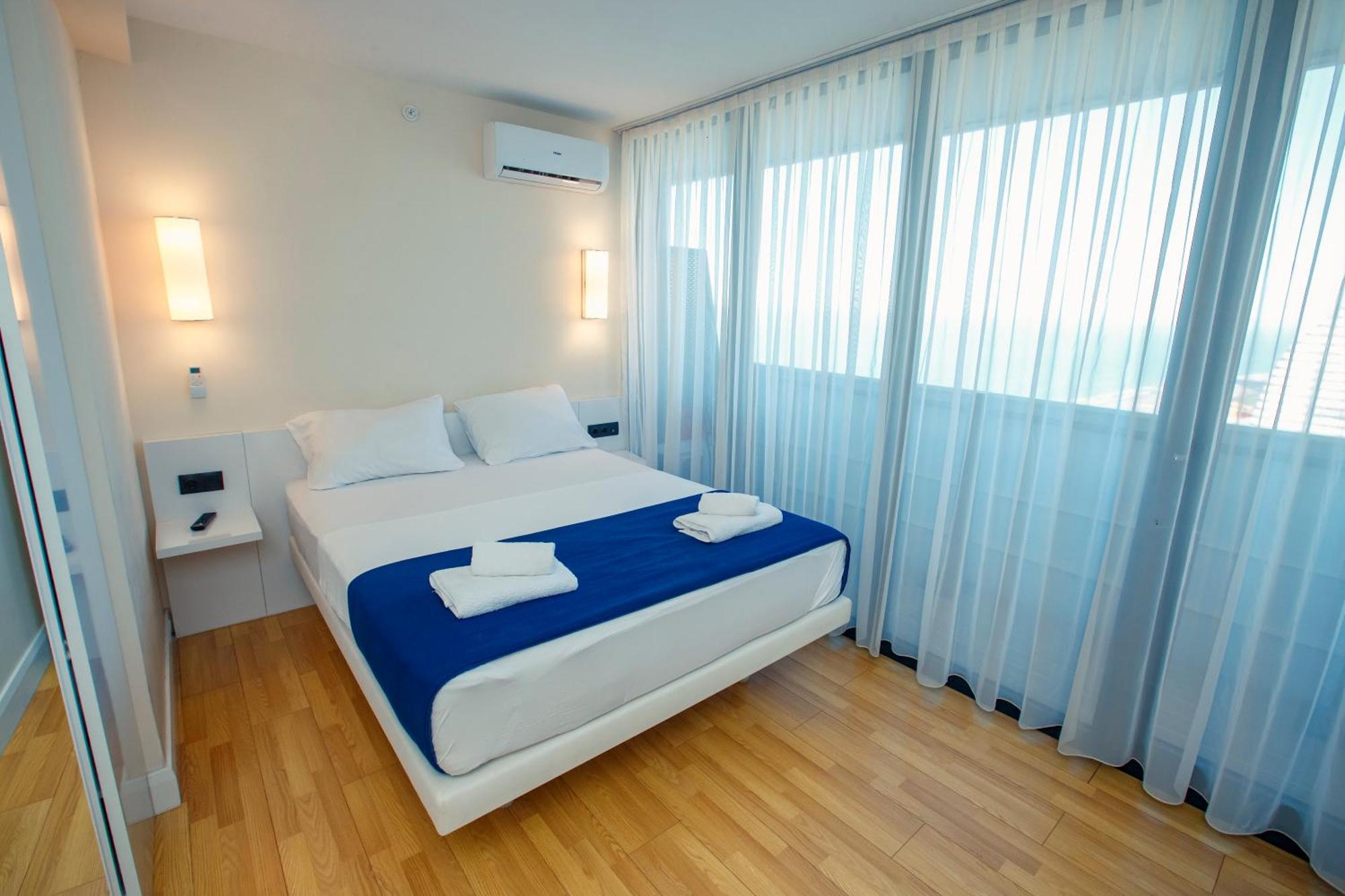 Panorama Batumi Beach Resort Экстерьер фото